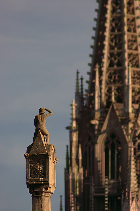 ...der Bewacher des Dom´s - das Brückenmännchen