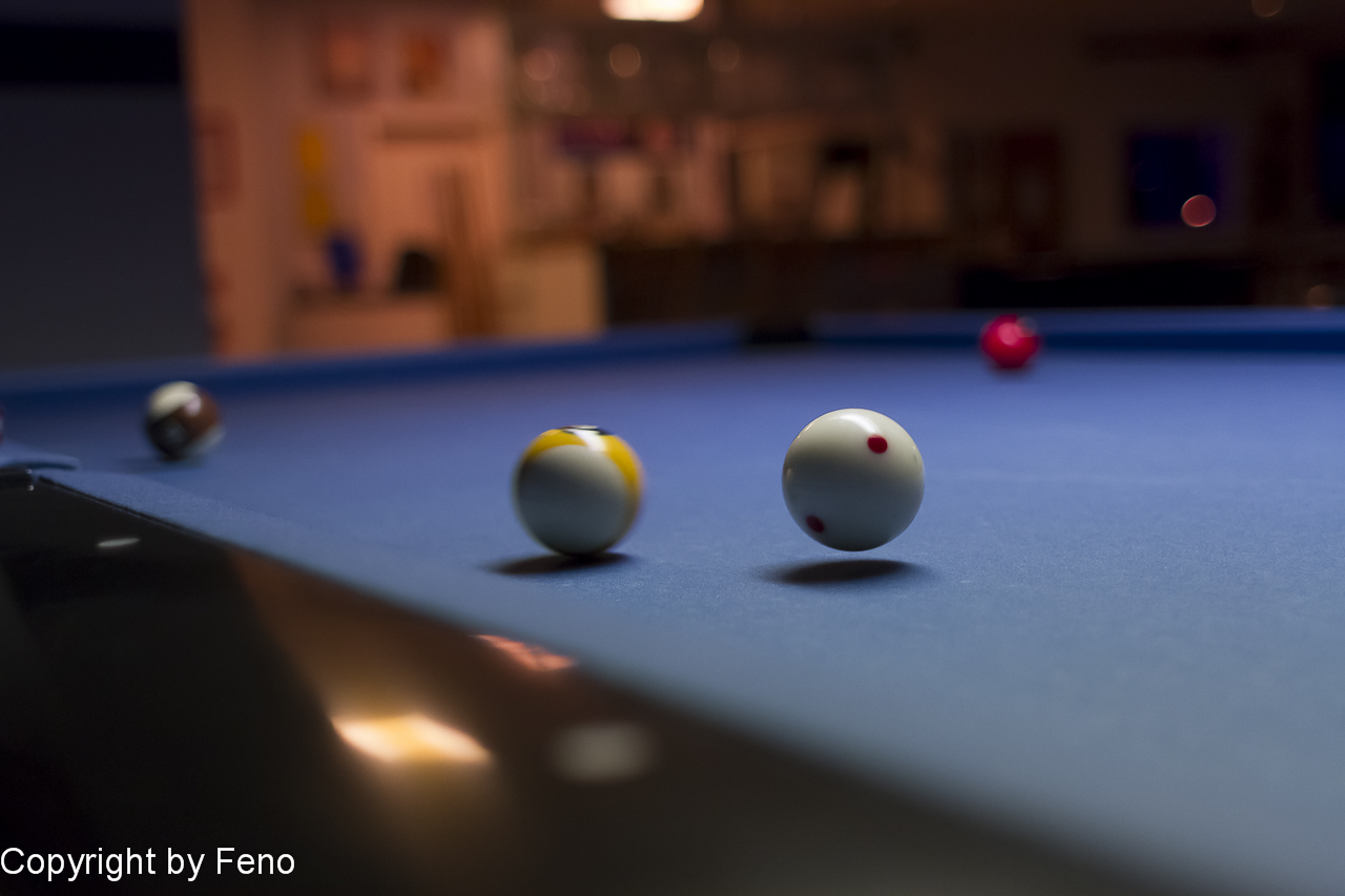 der Beweis: Billiardkugeln können fliegen....