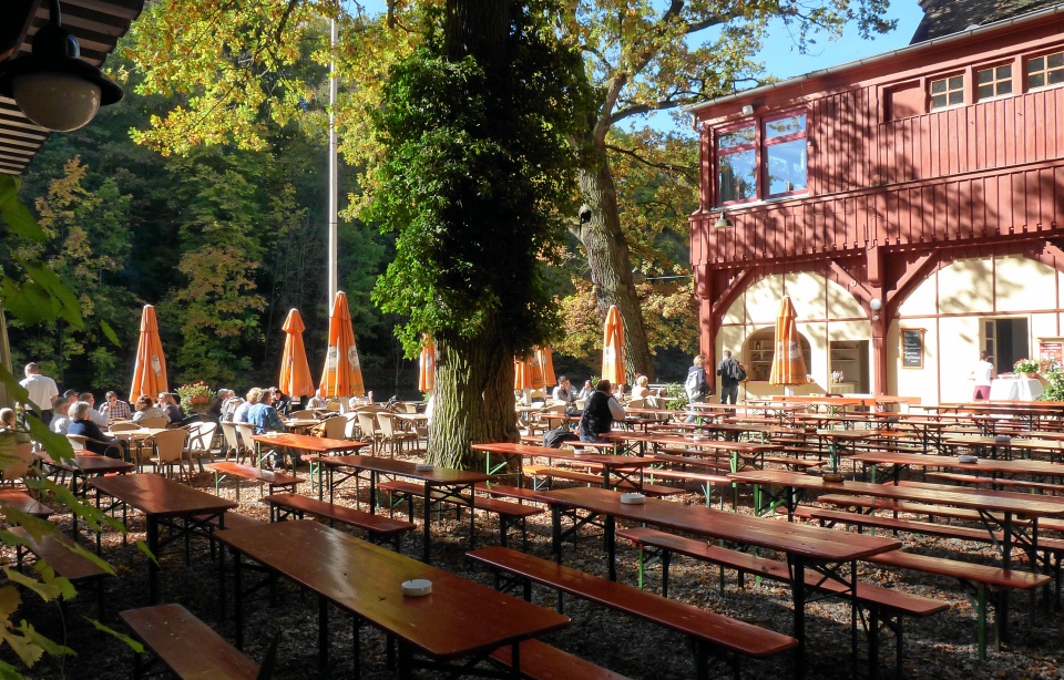 der Biergarten am Bootshaus