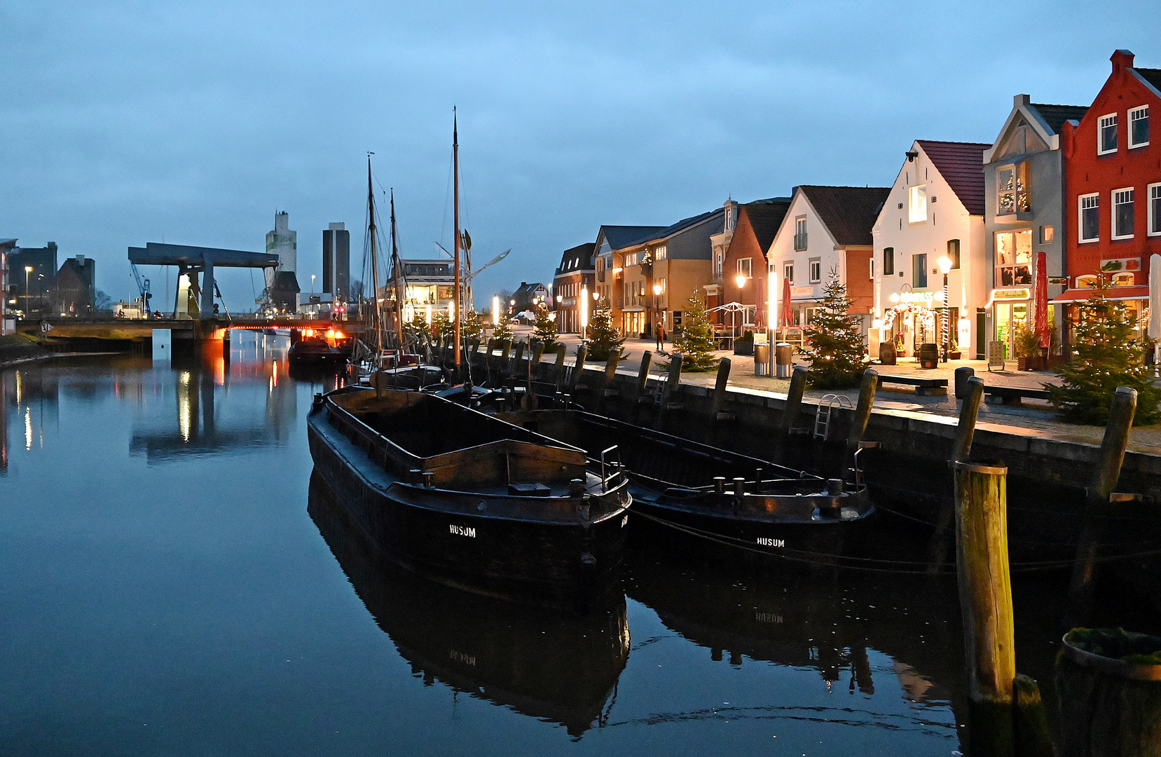 Der Binnenhafen von Husum im Dezember 2020