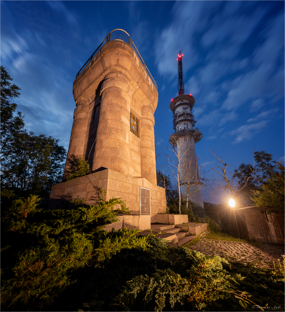 Der Bismarckturm auf dem Petersberg...