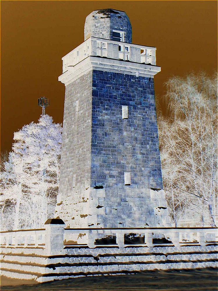 der bismarkturm in altenkirchen mal anders.