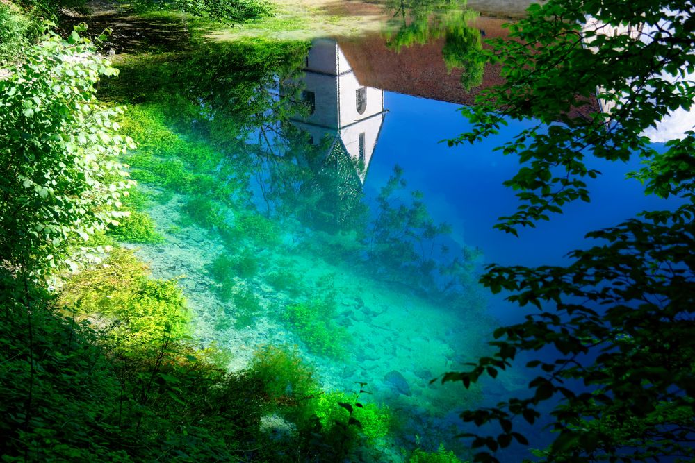 Der blaue Blautopf in Blaubeuren 