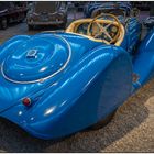 Der blaue Bugatti