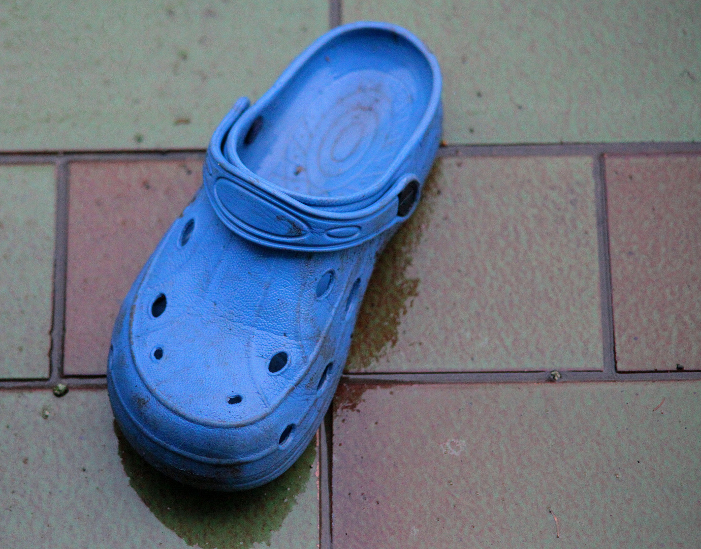 Der blaue Kinderschuh