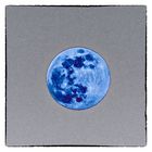 der blaue Mond durch Solarisation-Effekt
