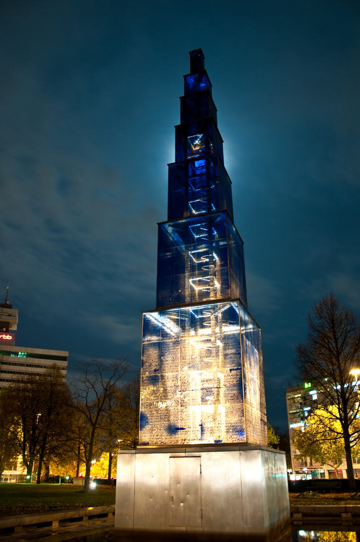 Der Blaue Obelisk