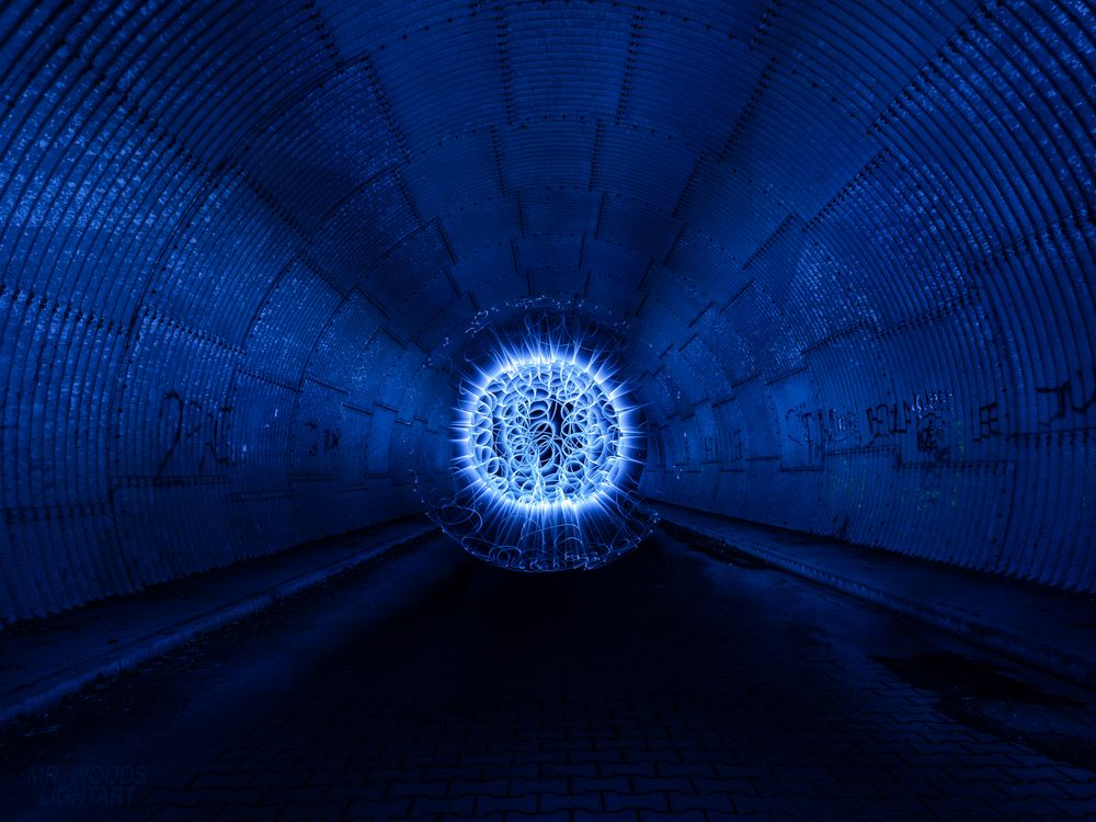 Der blaue Tunnel