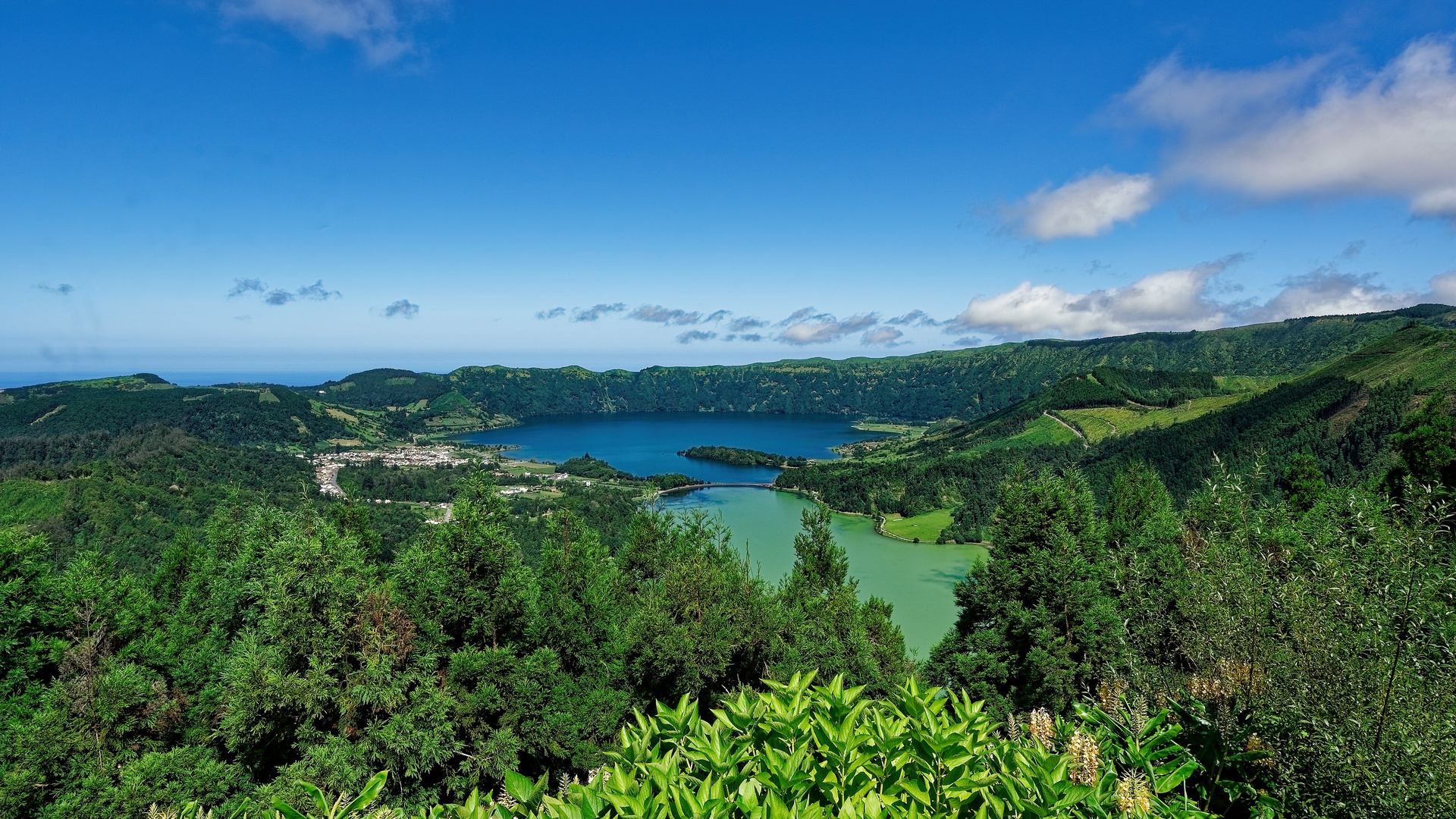 *Der Blaue und Grüne See*