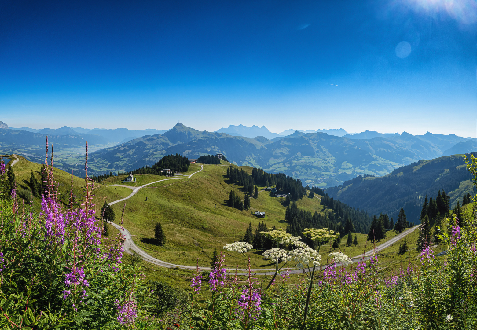 Der Blick auf den Hahnenkamm