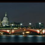 Der Blick auf St. Pauls's Cathedral (2)