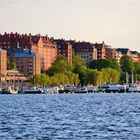 der blick nach södermalm auf mariaberget und söder mälarstrand über den riddarfjärden