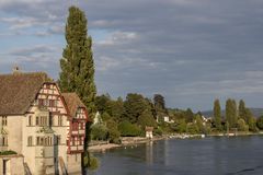 Der Blick über die Rheinbrücke