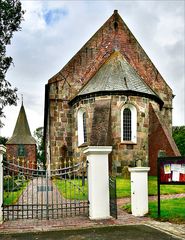 der Blick vom Friedhofszugang 