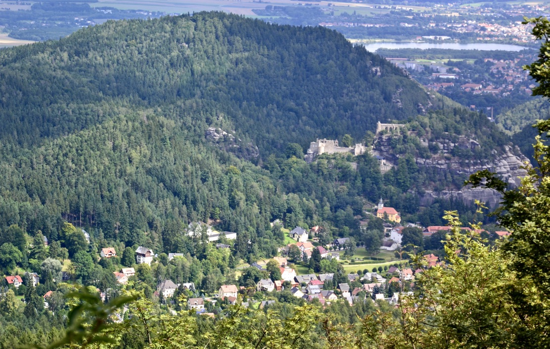 Der Blick vom Hochwald auf den Kurort Oybin…