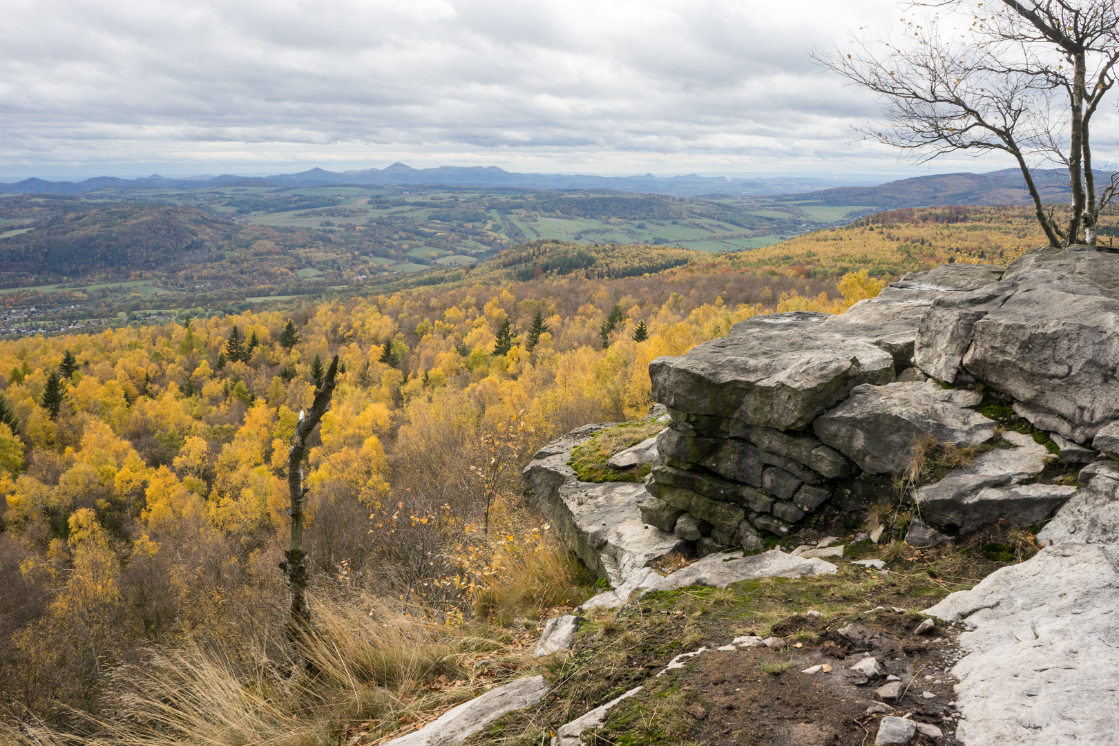 Der Blick zum Milleschauer