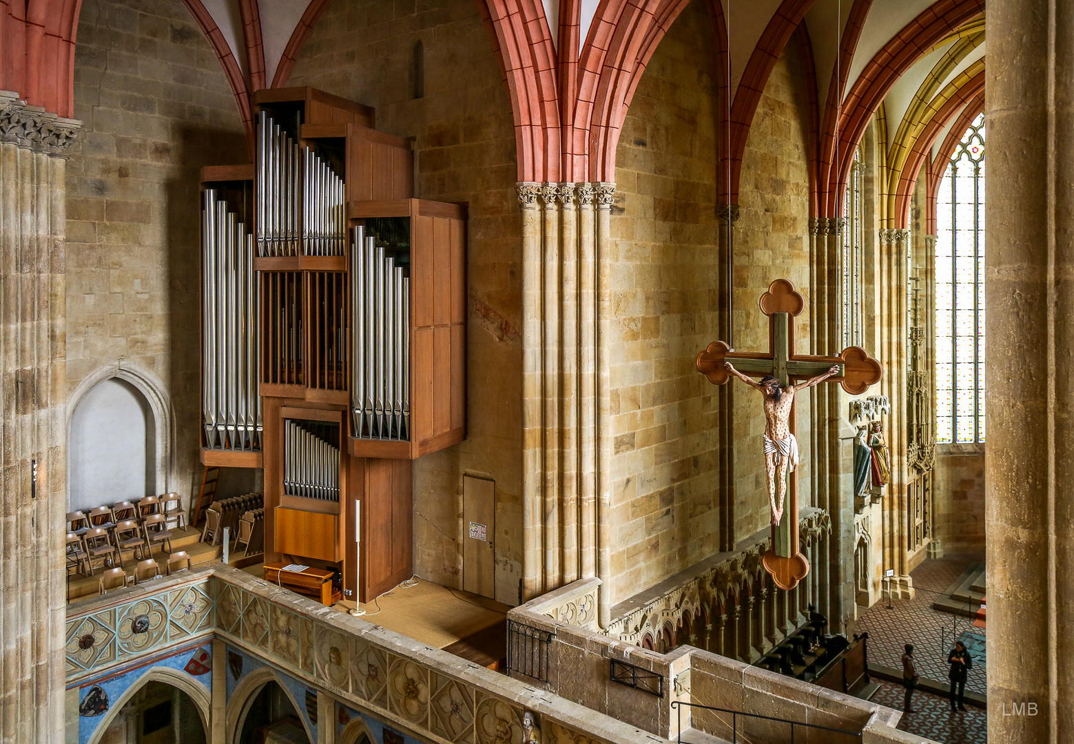 Der Blick zur Orgel