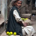 Der blinde Obstverkäufer in Delhi