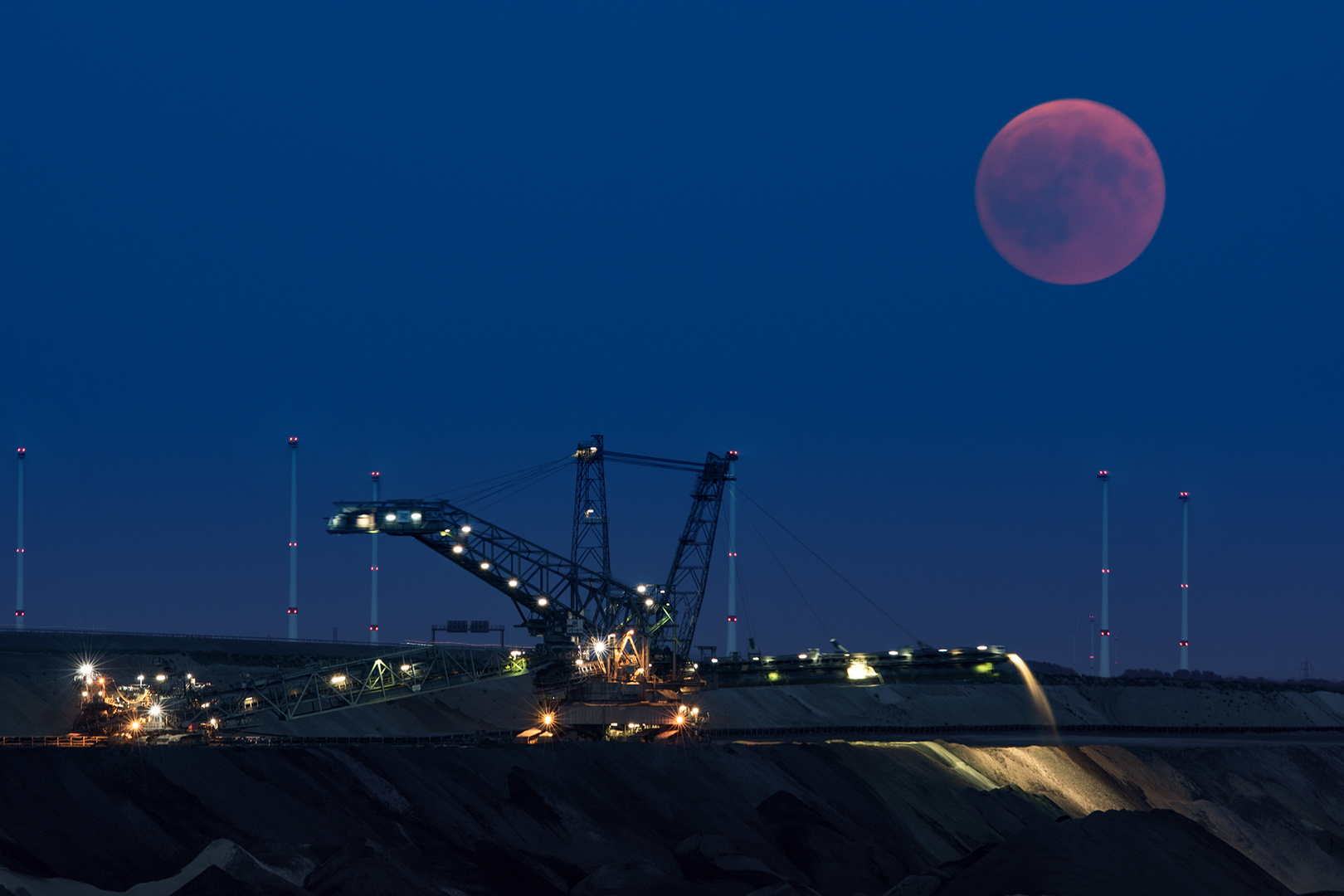 Der Blutmond über Garzweiler