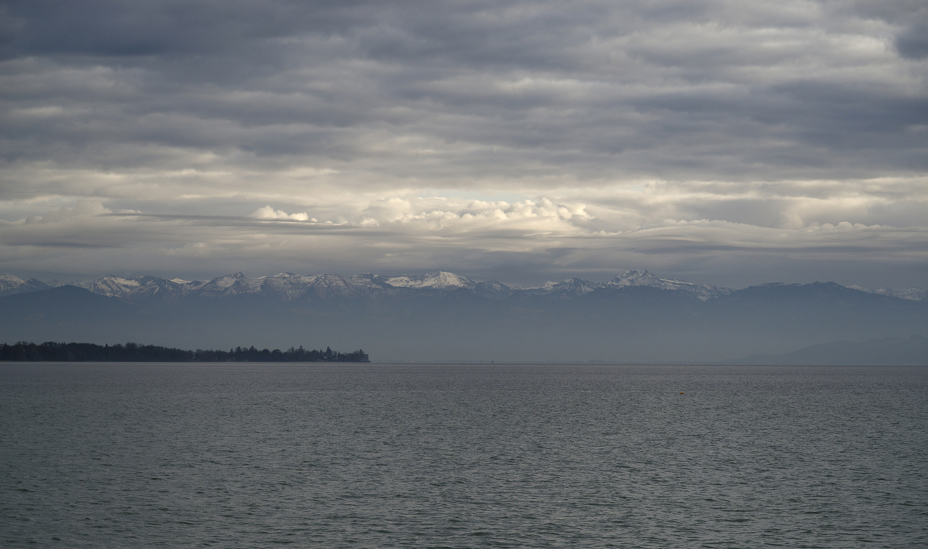 der Bodensee, Friedrichshafen am 25.12.2016....1