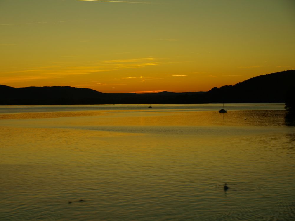 Der Bodensee wenn er schlafen geht ......