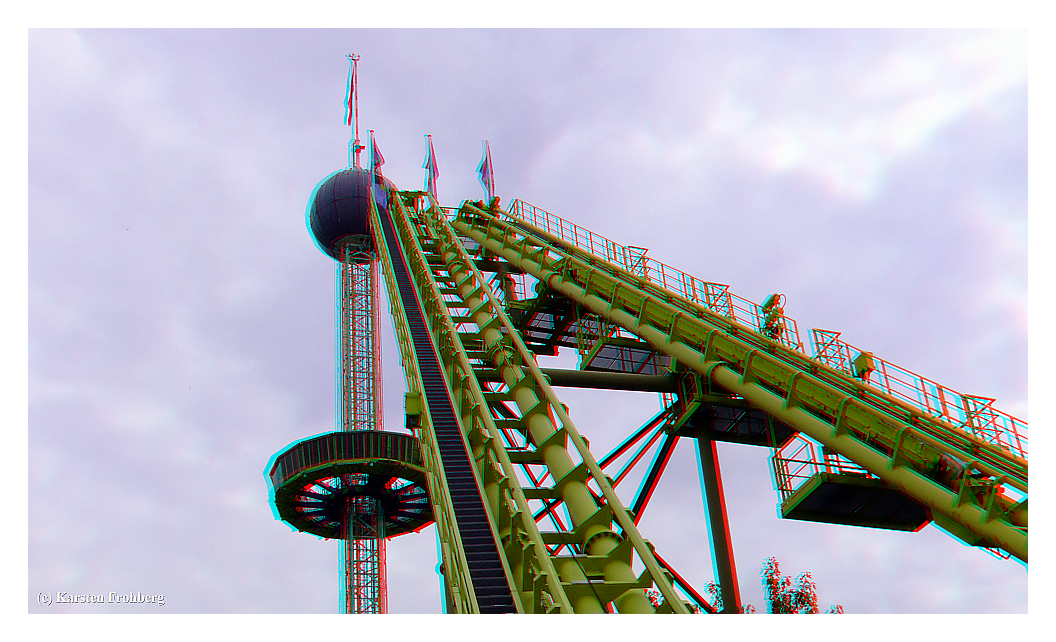 Der ,,Boomerang'' in Geiselwind in 3D (Rot/Cyan)