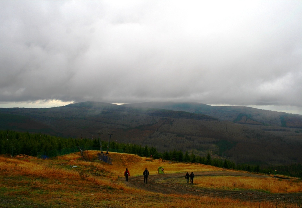 Der Brocken, umwölkt.