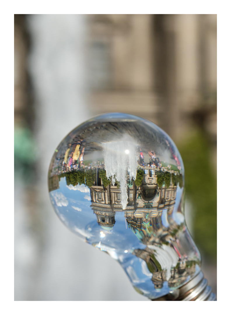 Der Brunnen vor dem Dom