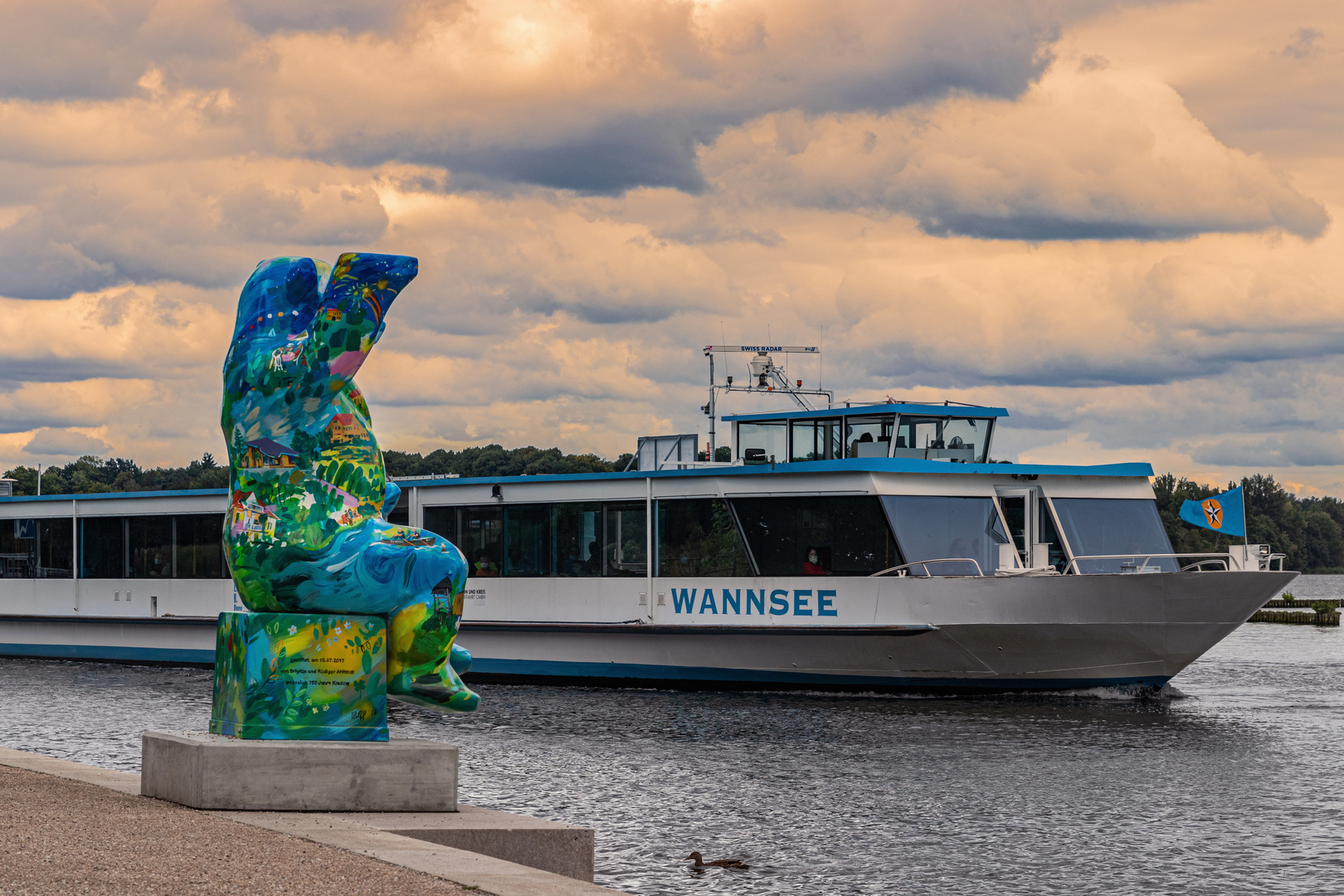 Der Buddy Baer grueßt den Wannsee