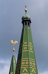 Der bunte Doppelturm von St. Walburga