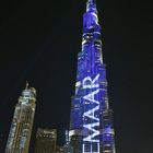 Der Burj Khalifa in Dubai am Abend