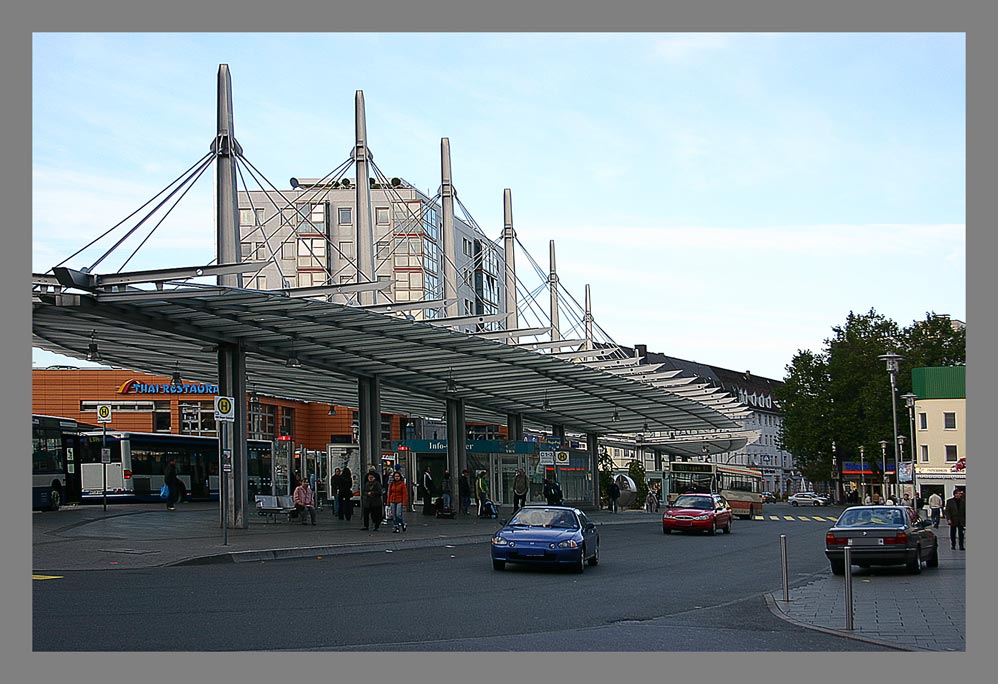 Der Busbahnhof in