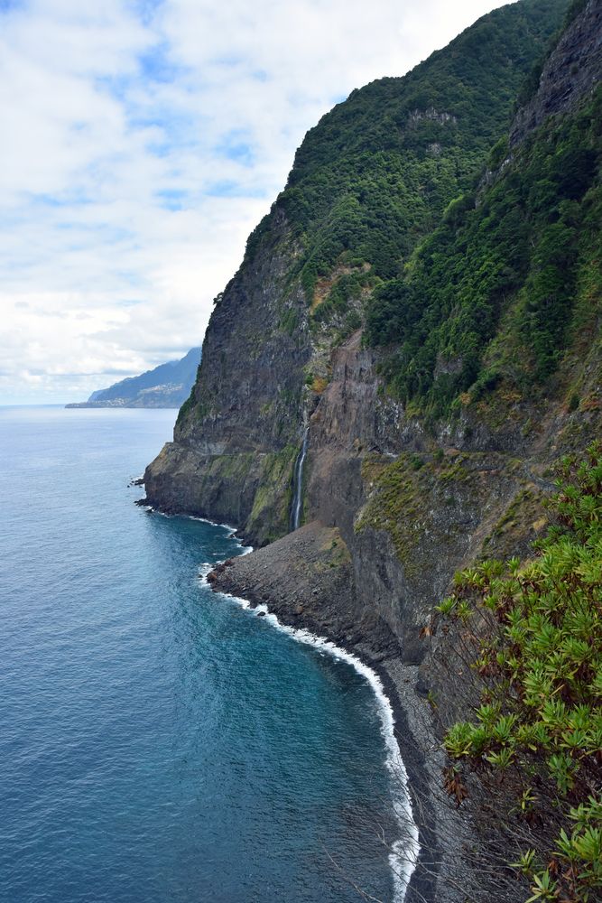 Der Cascata do Veu da Noiva im Nordwesten von Madeira