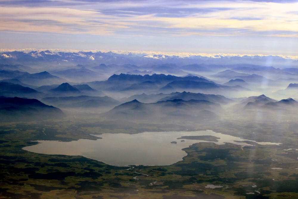 Der Chiemsee aus der Luft...