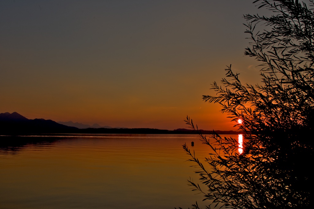 Der Chiemsee bei Sonnenuntergang