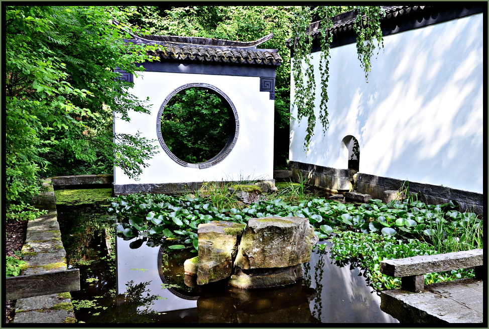 Der "Chinesische Garten" im Botanischen Garten der Ruhruniversität Bochum