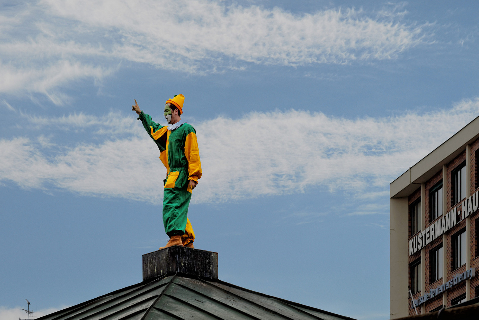 Der Clown auf dem Dach ...