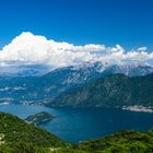 Der Comersee mit Quellwolken