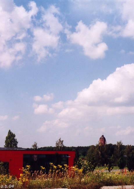 der Cottbuser Wasserturm im Süden der Stadt ...