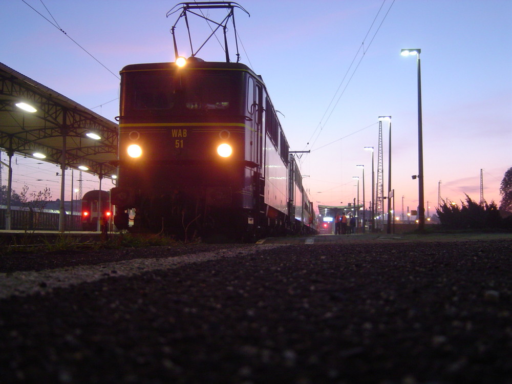 Der D-Zug nach Weimar im Morgengrauen