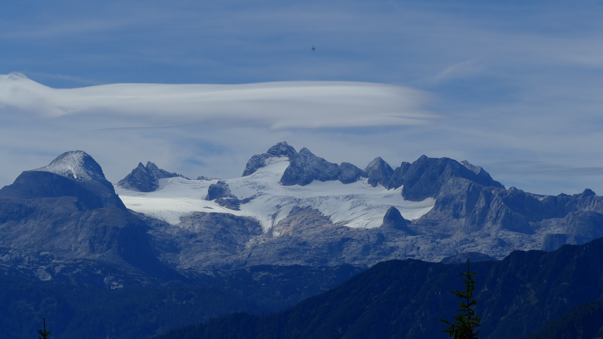 Der Dachstein verdunkelt sich