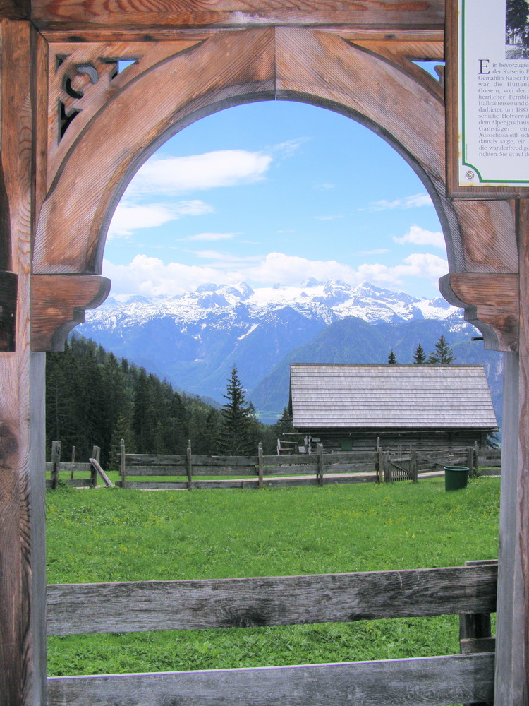 der Dachsteinblick aus Kaiserin Sisis Salettl