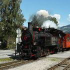 Der Dampfzug der Zillertalbahn erreicht Mayrhofen