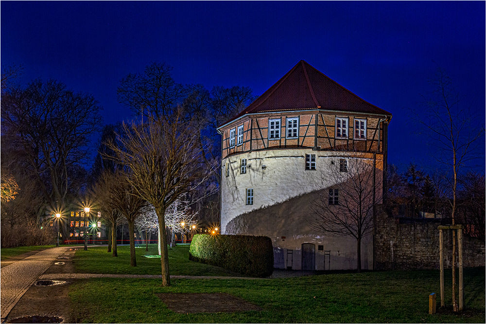 Der dicke Turm von der ehemaligen Stadtbefestigung von Aschersleben