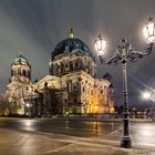 Der Dom bei Nacht und Regen