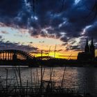 Der Dom, Deutzer Brücke im Sonnenuntergang