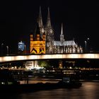 Der Dom, die Deutzer Brücke, das Baggerschiff und Groß St. Martin,