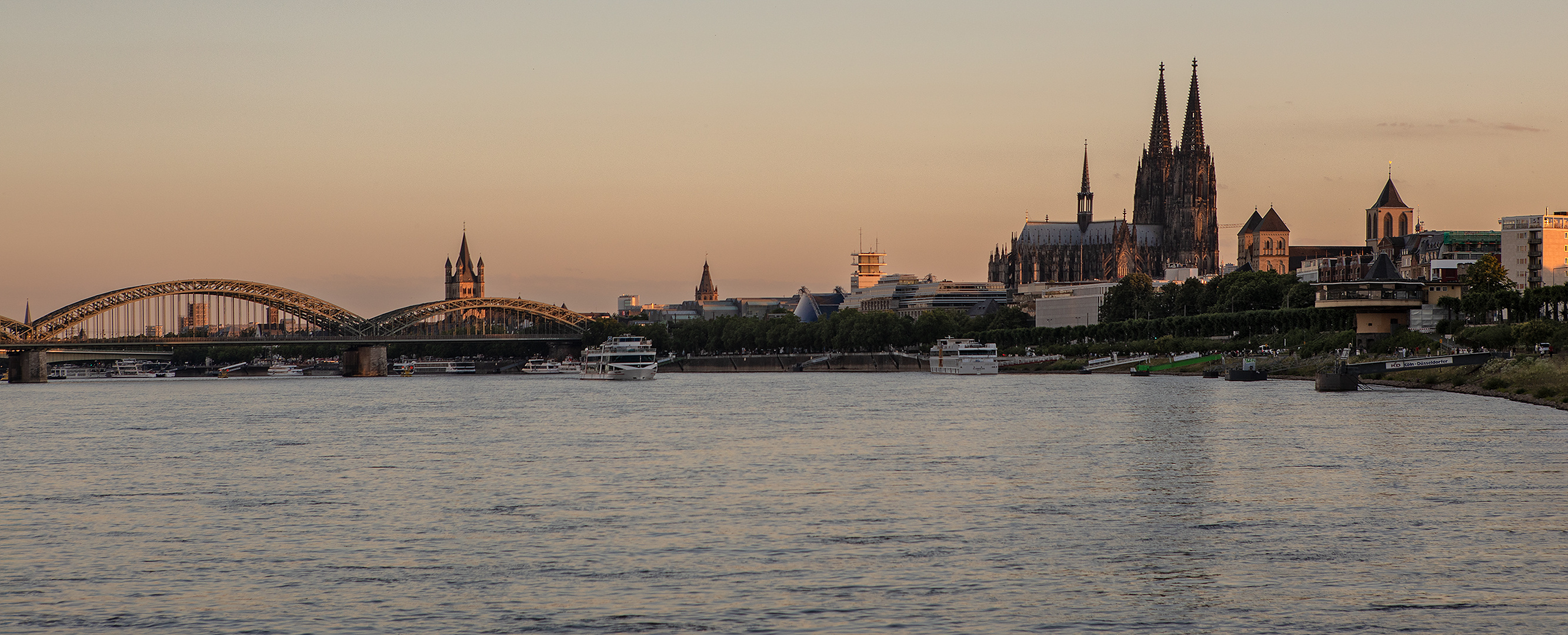 Der Dom im Abendlicht