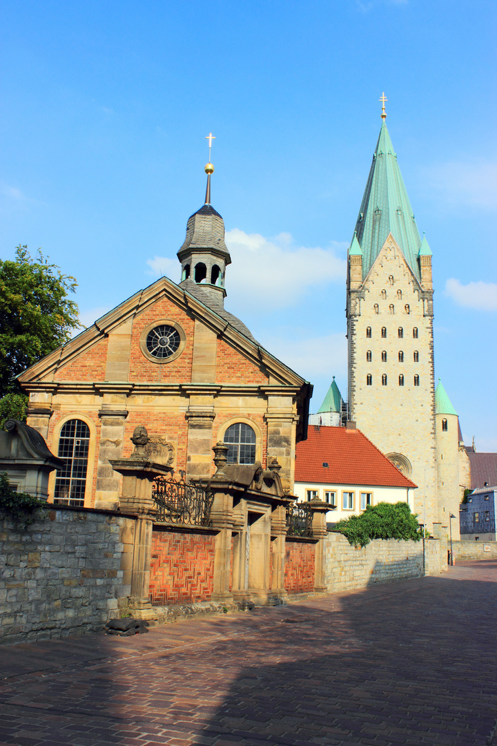 Der Dom und die Georgisch Orthodoxe Kirche in Paderorn