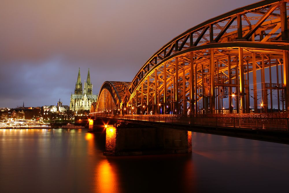 Der Dom und die Hohen Zollern.